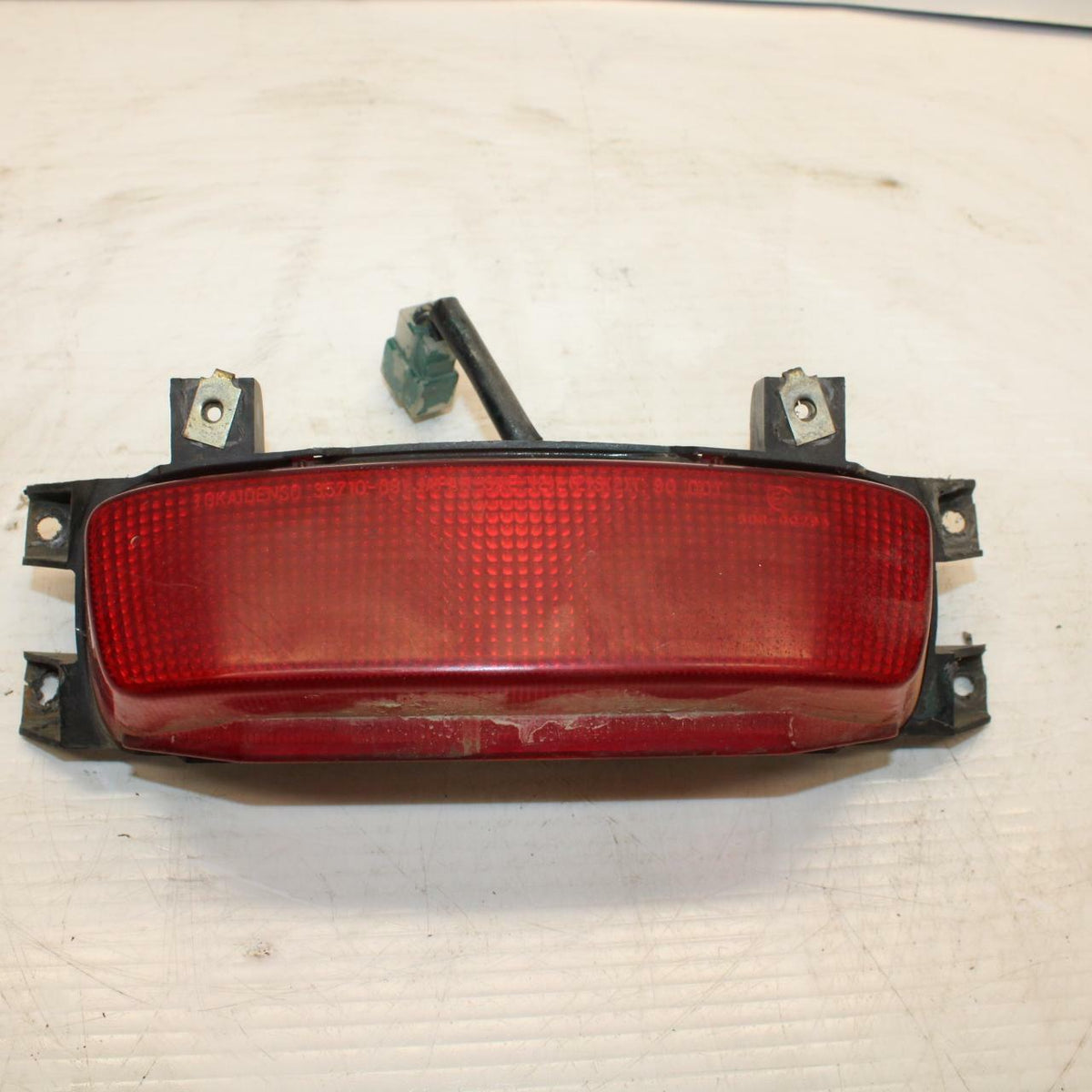 93-96 SUZUKI GSXR750W REAR TAIL TAILLIGHT BACK BRAKE LIGHT BB266