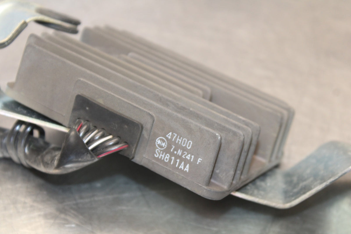 18 SUZUKI GSXR750 RECTIFIER VOLTAGE REGULATOR BB891