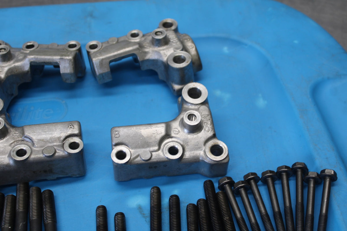 84 HONDA INTERCEPTOR 1000 VF1000F ENGINE BOLTS HARDWARE/ CAM CAPS BB878