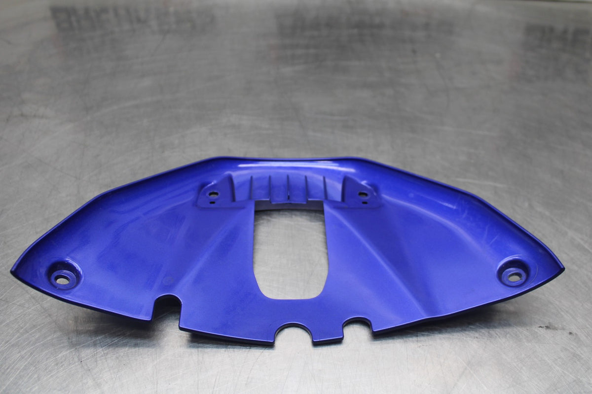 22-25 YAMAHA YZF R7 LOWER FRONT UPPER INNER HEADLIGHT COWL FAIRING BB583
