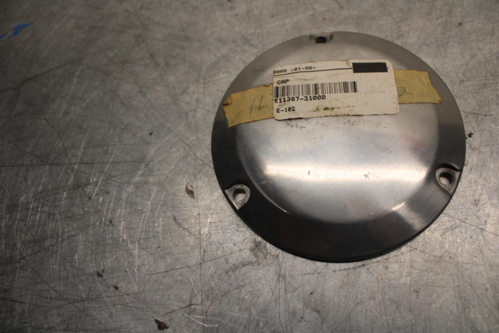 1976 Suzuki GT750 CLUTCH SIDE ENGINE MOTOR COVER 1387-31000 BB33