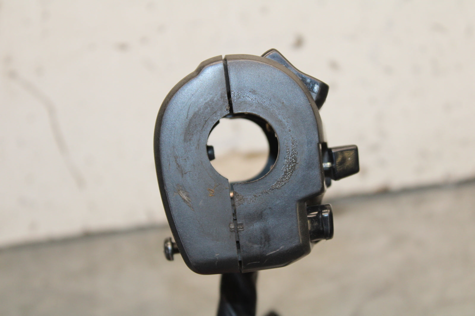 03-04 KAWASAKI NINJA ZX6RR LEFT CLIP ON HANDLE HORN SIGNALS SWITCHES BB684