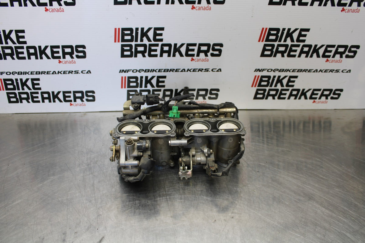 04-05 YAMAHA YZF R1 MAIN FUEL INJECTORS / THROTTLE BODIES BB173