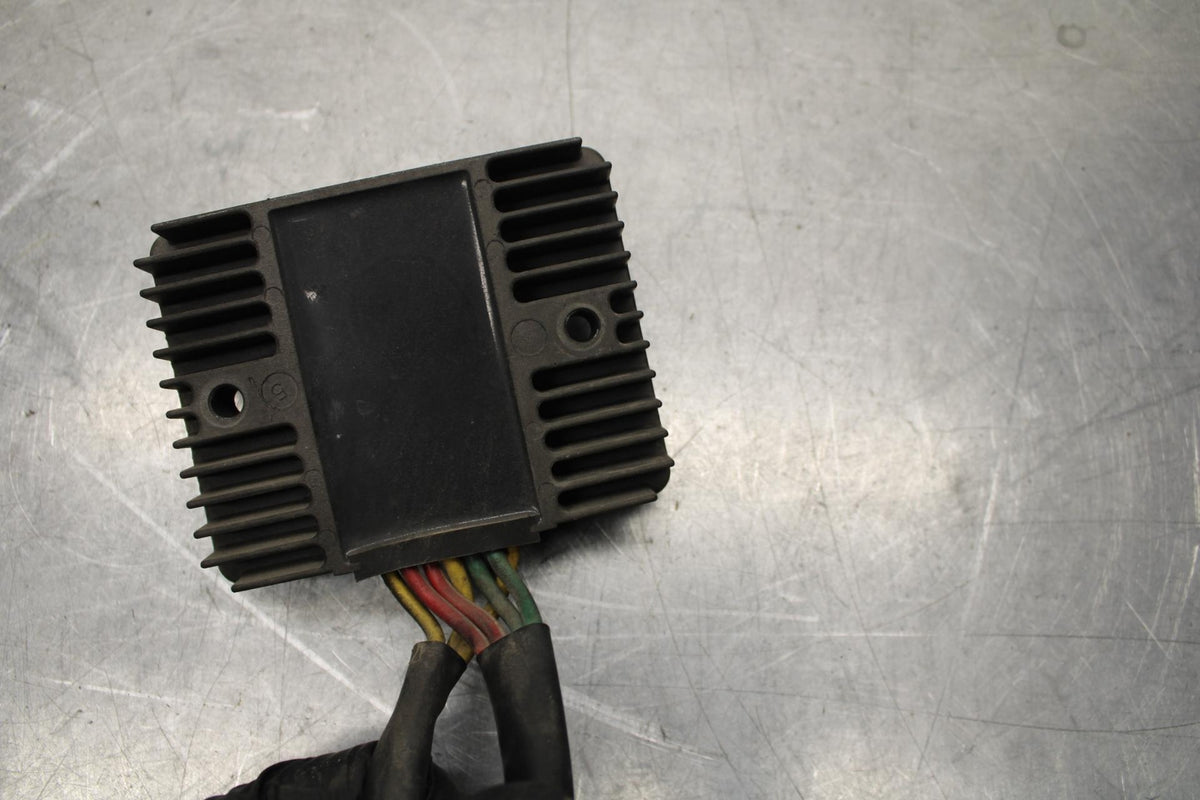 2008 Aprilia Shiver 750 SL750 RECTIFIER VOLTAGE REGULATOR BB551