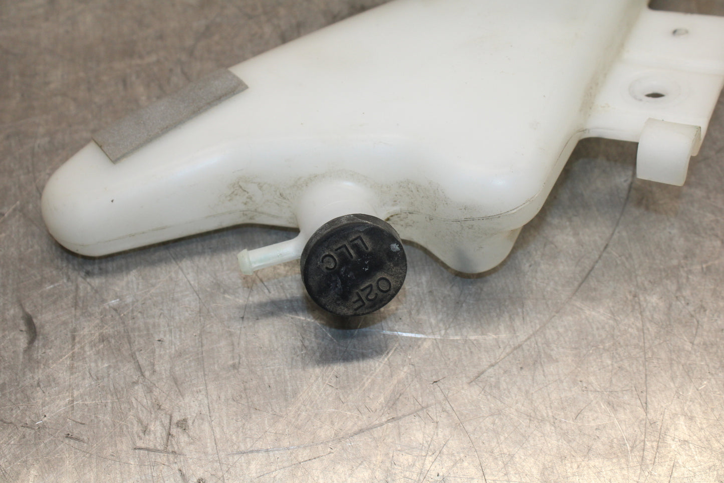 13 SUZUKI GSXR750 COOLANT WATER TANK RESERVOIR BOTTLE BB110