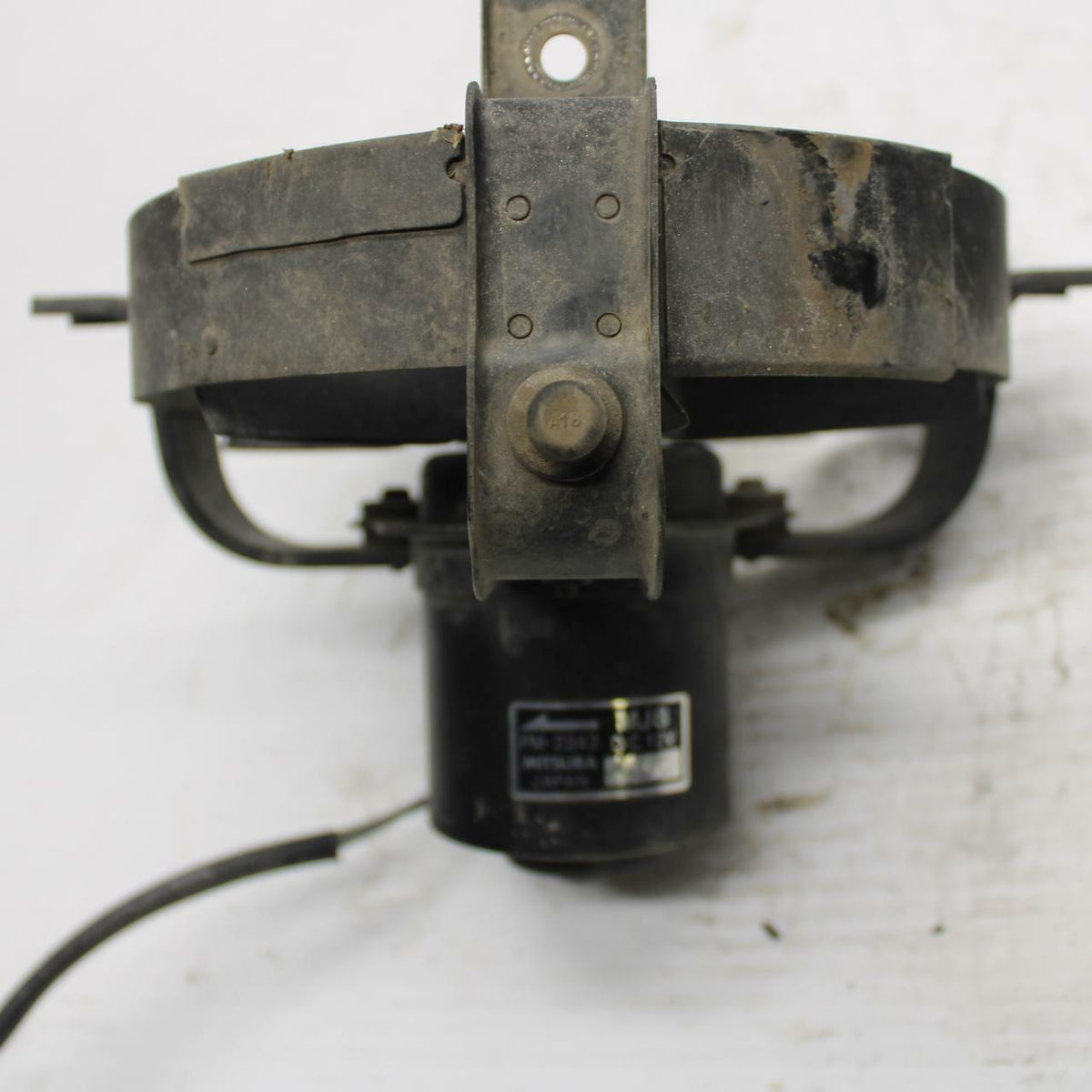 84-85 HONDA V30 MAGNA ENGINE RADIATOR COOLING FAN BB251