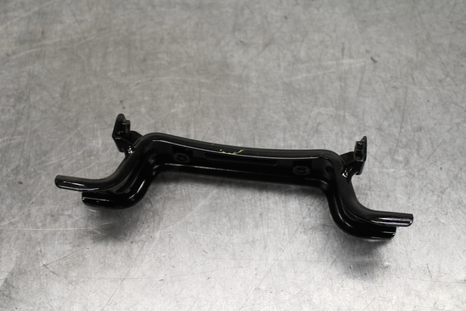 24 KAWASAKI NINJA 500 ABS GAS TANK FUEL CELL PETROL BRACKET MOUNT  BB730