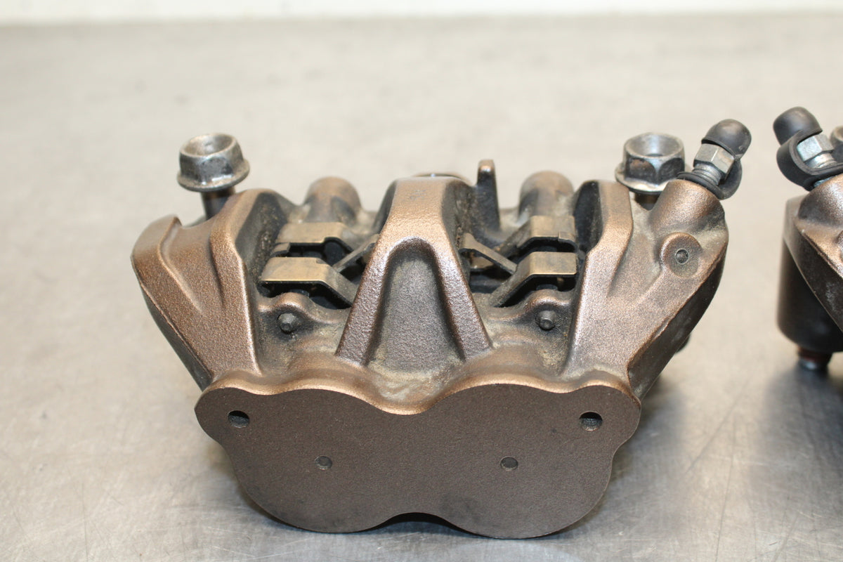 09 HONDA CBR600RR RIGHT LEFT FRONT BRAKE CALIPER SET PAIR CALIPERS BB760