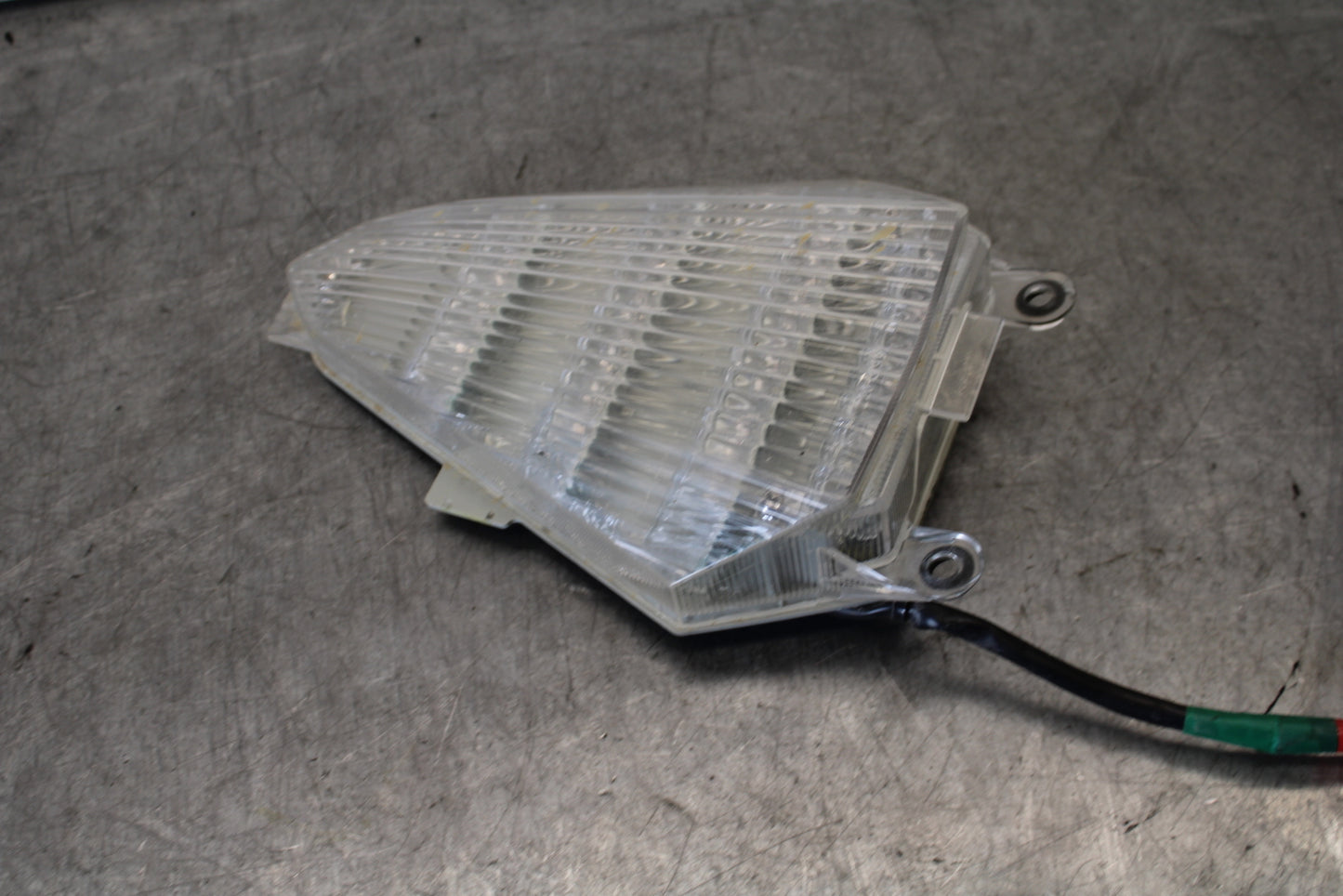 08-16 YAMAHA YZF R6 REAR TAIL TAILLIGHT BACK BRAKE LIGHT 13S-84710-10-00 BB665