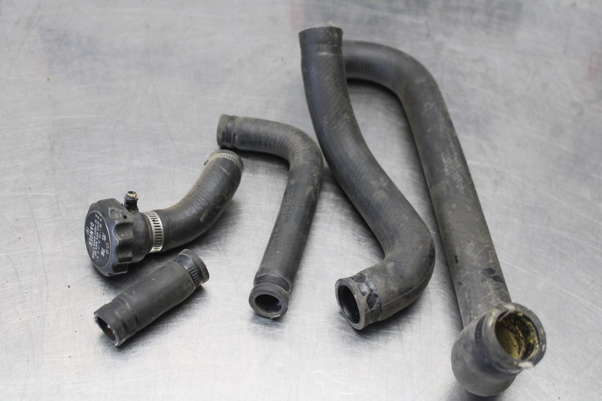 84 HONDA INTERCEPTOR 1000 VF1000F RADIATOR HOSES ENGINE COOLANT WATER PIPE BB878