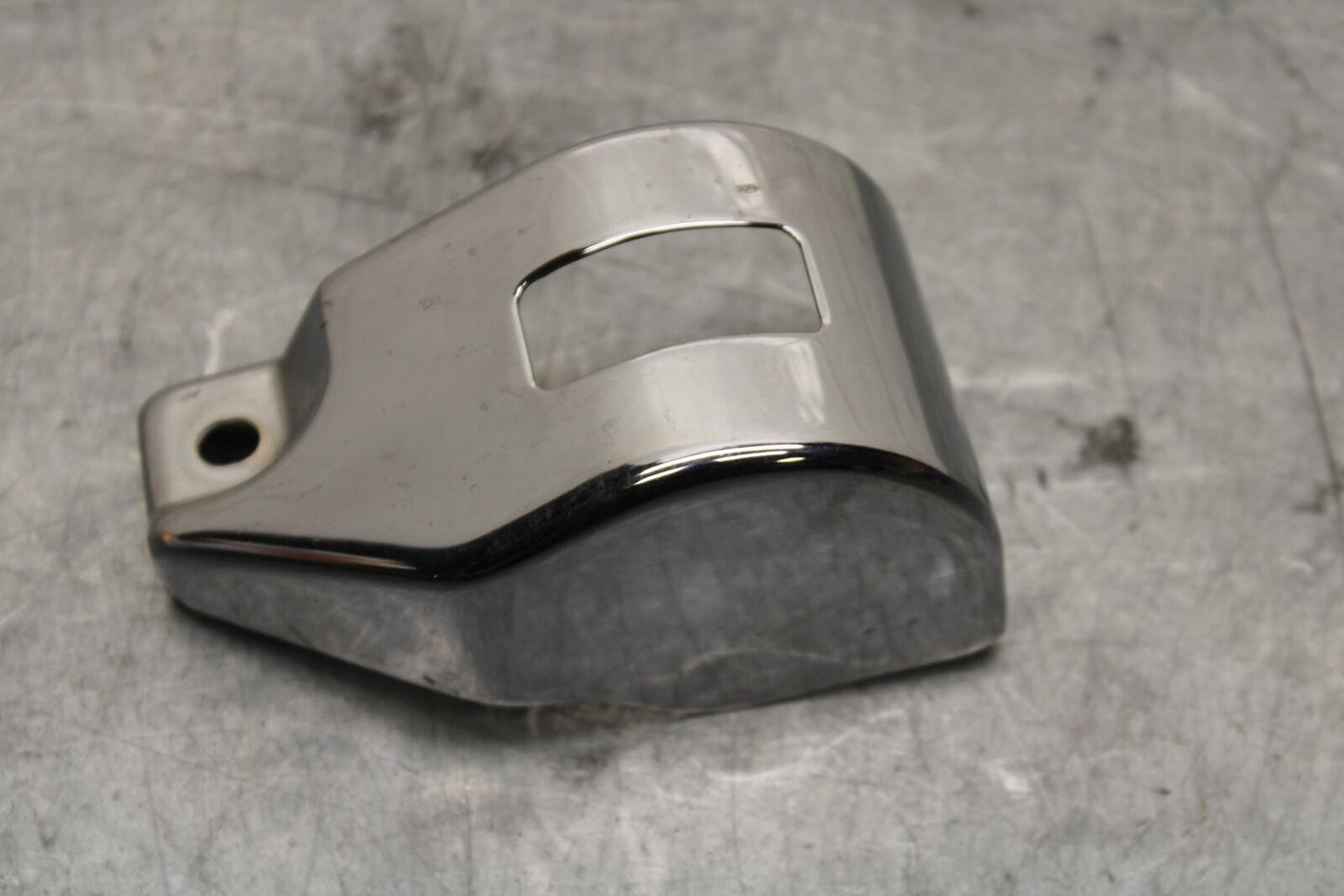 2005 Kawasaki Vulcan 1600 VN1600D Nomad REAR BACK BRAKE RESERVOIR COVER  BB556