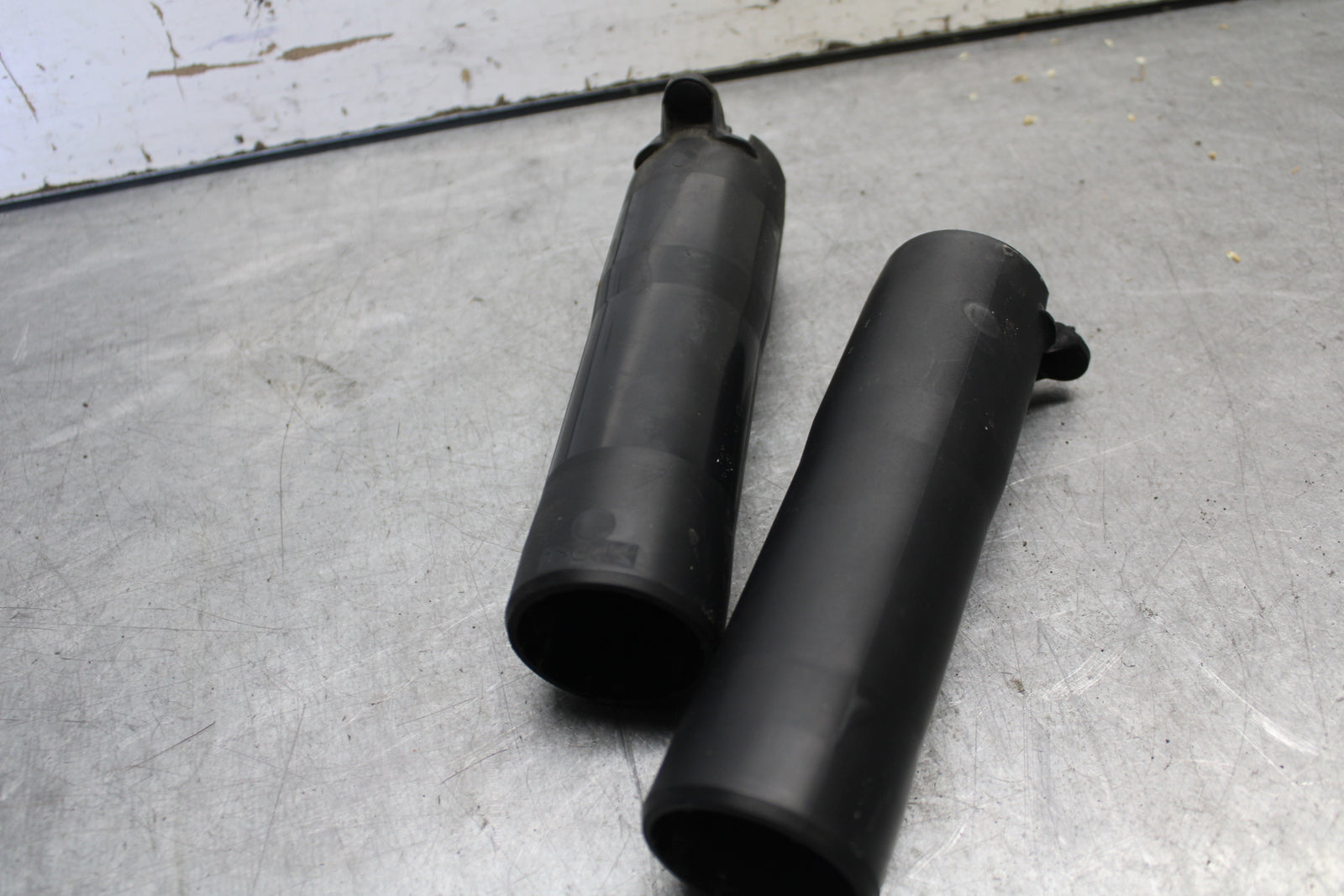 18-24 YAMAHA MT-07 FRONT FORK GUARDS SET PAIR BB662