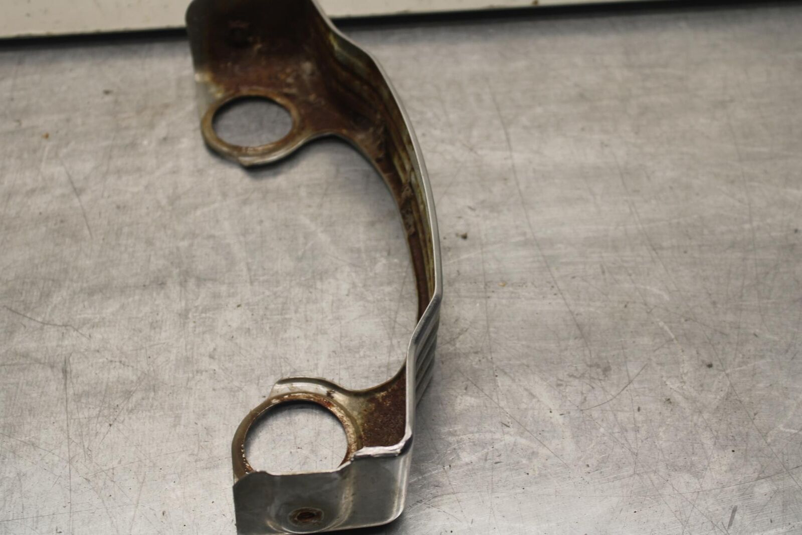 80-83 SUZUKI GS750E LOWER TRIPLE STEM COVER TRIM BB82