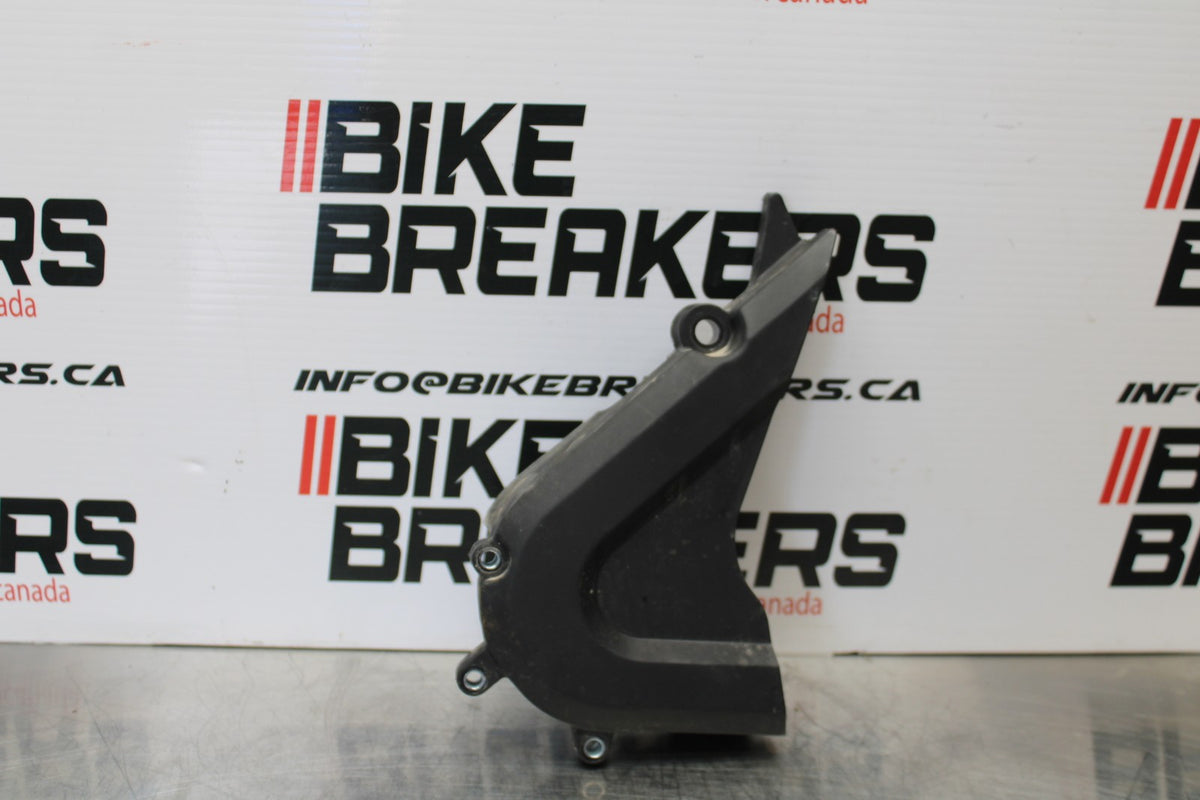 17-22 KTM 390 DUKE ENGINE SPROCKET COVER BB180