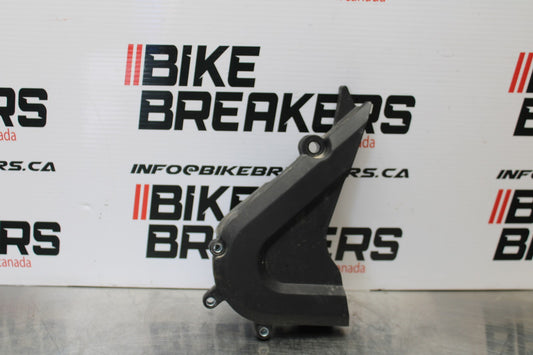 17-22 KTM 390 DUKE ENGINE SPROCKET COVER BB180