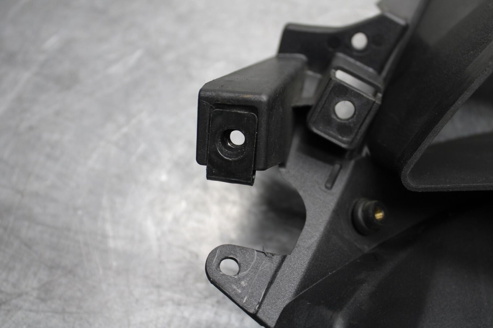 2009 Kawasaki Ninja ZX6R ZX600R FRONT CENTER COWL FAIRING 55028-0290-18T BB548