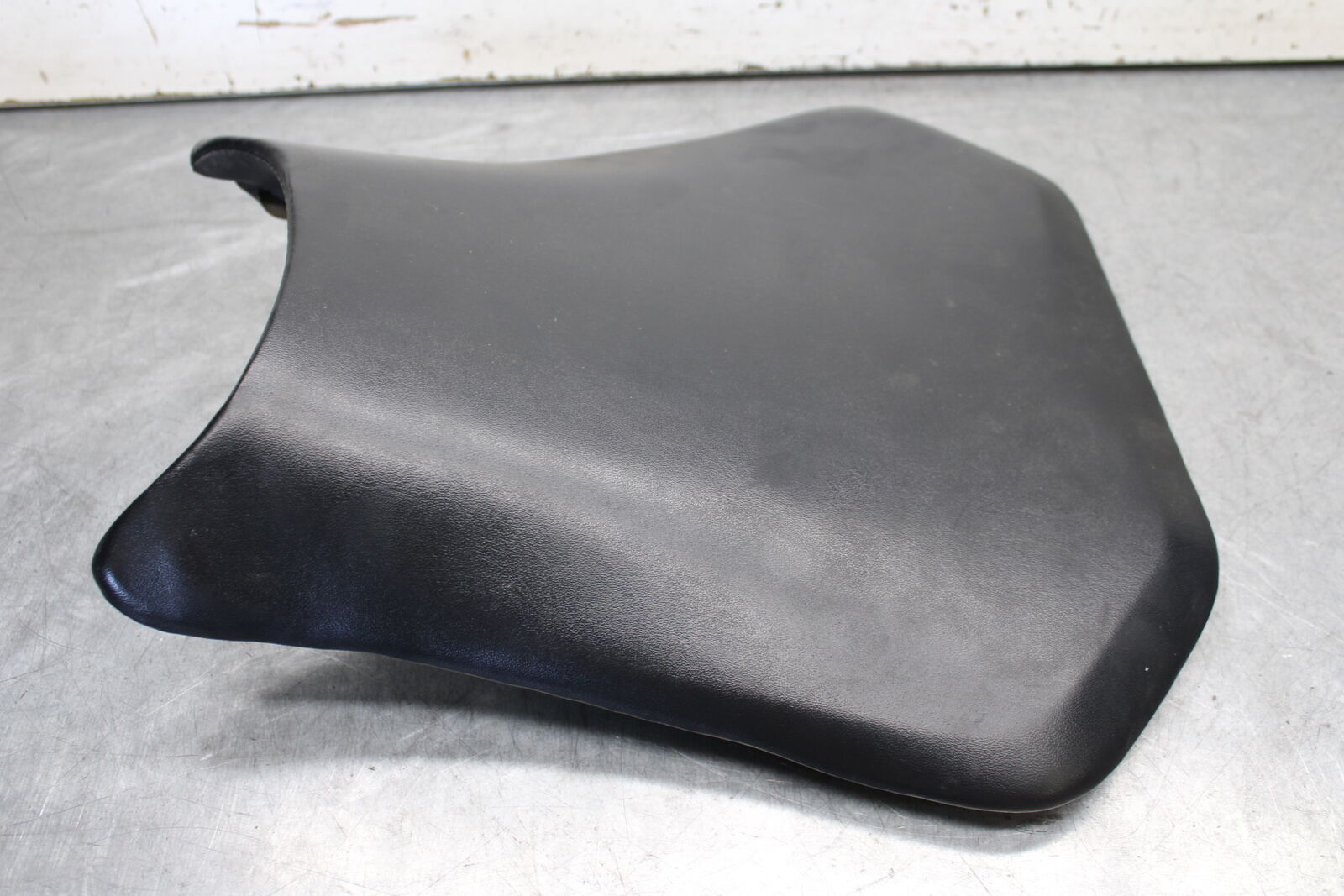 05-06 HONDA CBR600RR FRONT DRIVERS SEAT PAD SADDLE PILLION 77100-MEE-D00 BB655