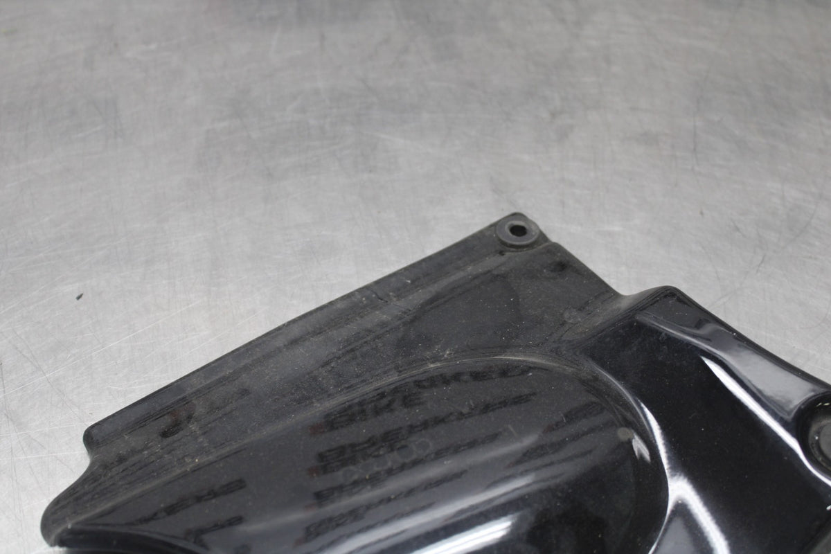 07 SUZUKI BOULEVARD M50 ENGINE SPROCKET SHAFT DRIVE COVER BB897