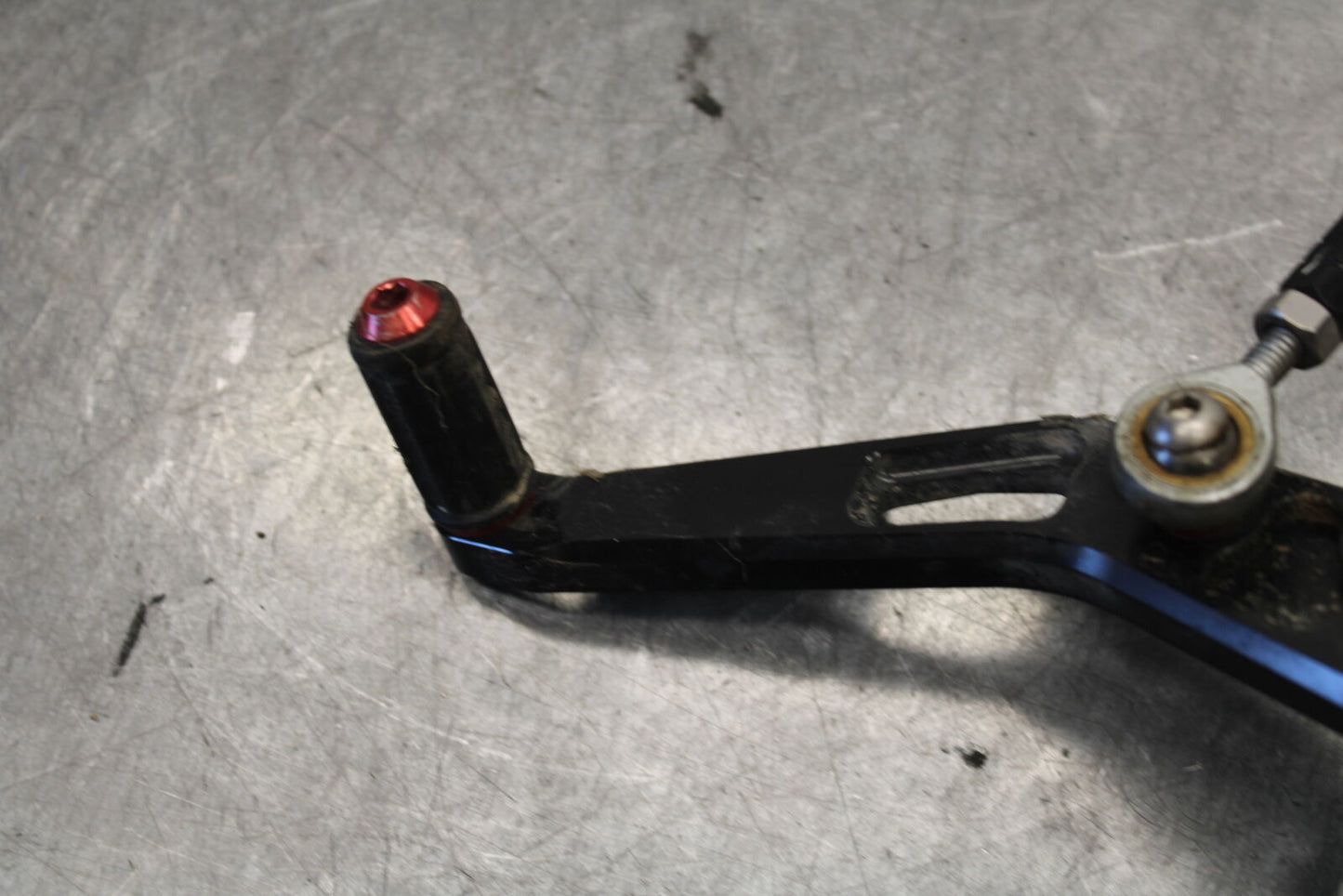11-24 SUZUKI GSXR750 SHIFTER LINKAGE SHIFT LINK PEDAL BB687