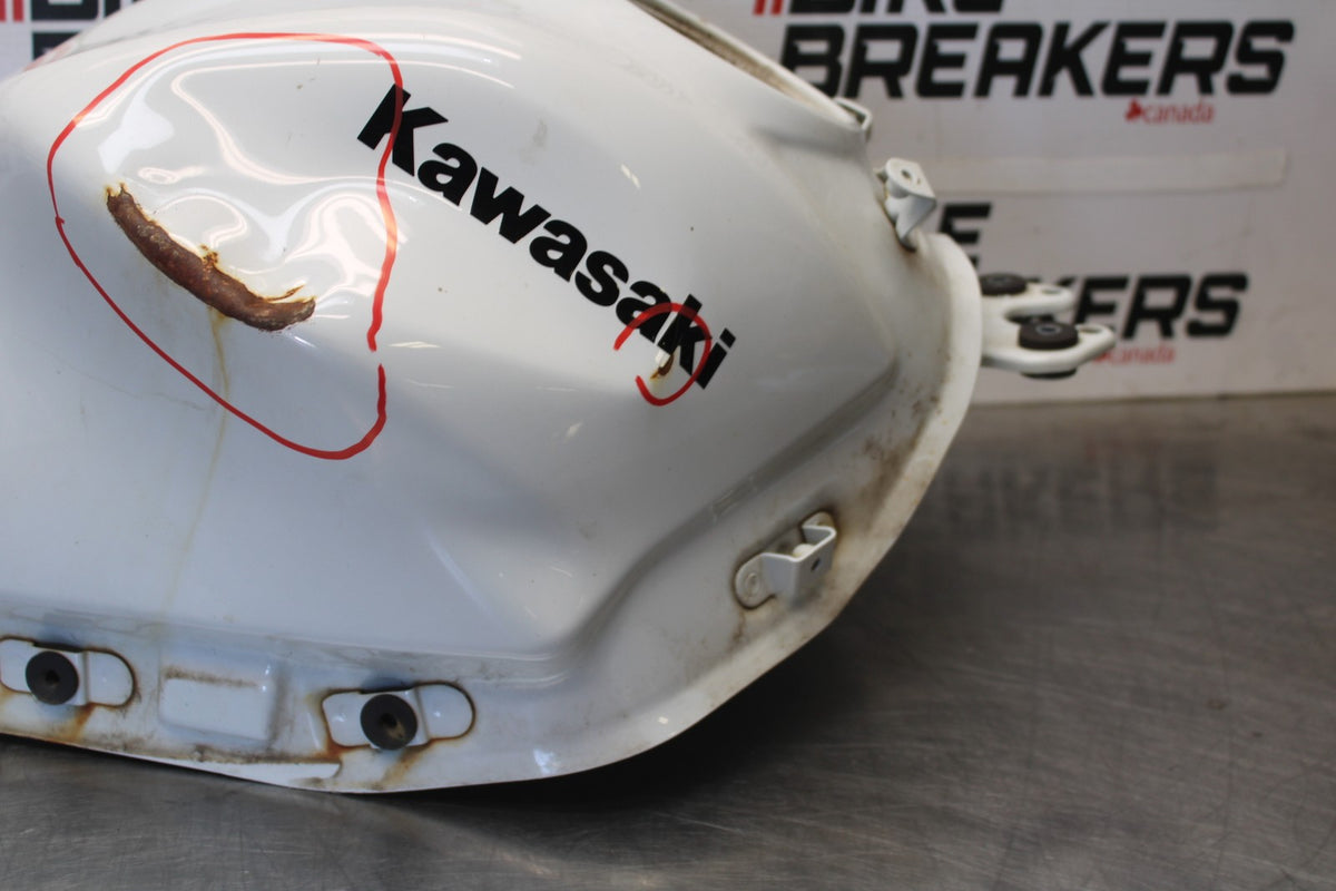 23 KAWASAKI NINJA 650 EX650 GAS TANK FUEL CELL PETROL RESERVOIR BB920