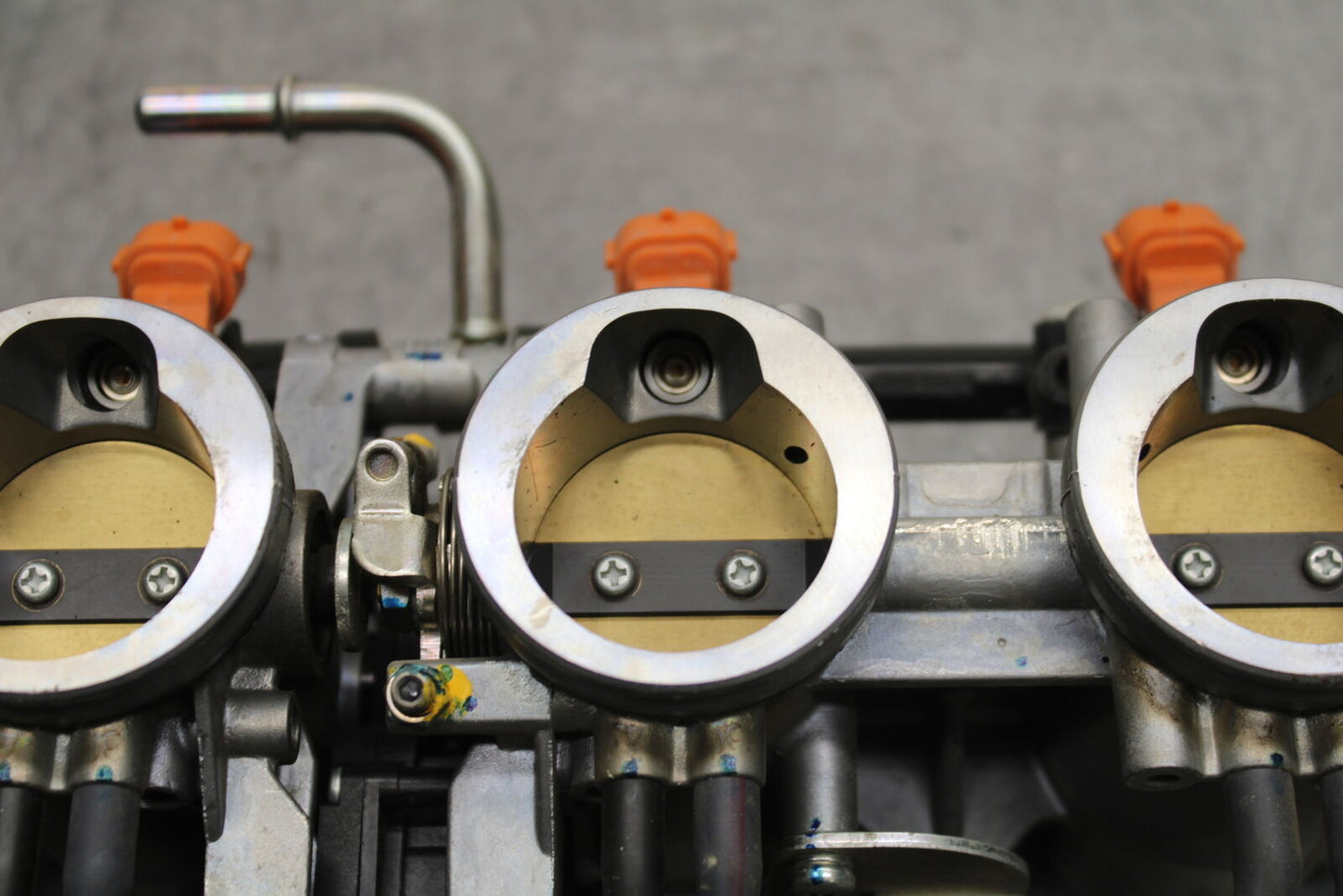 13-18 KAWASAKI NINJA ZX6R MAIN FUEL INJECTORS / THROTTLE BODIES BB118