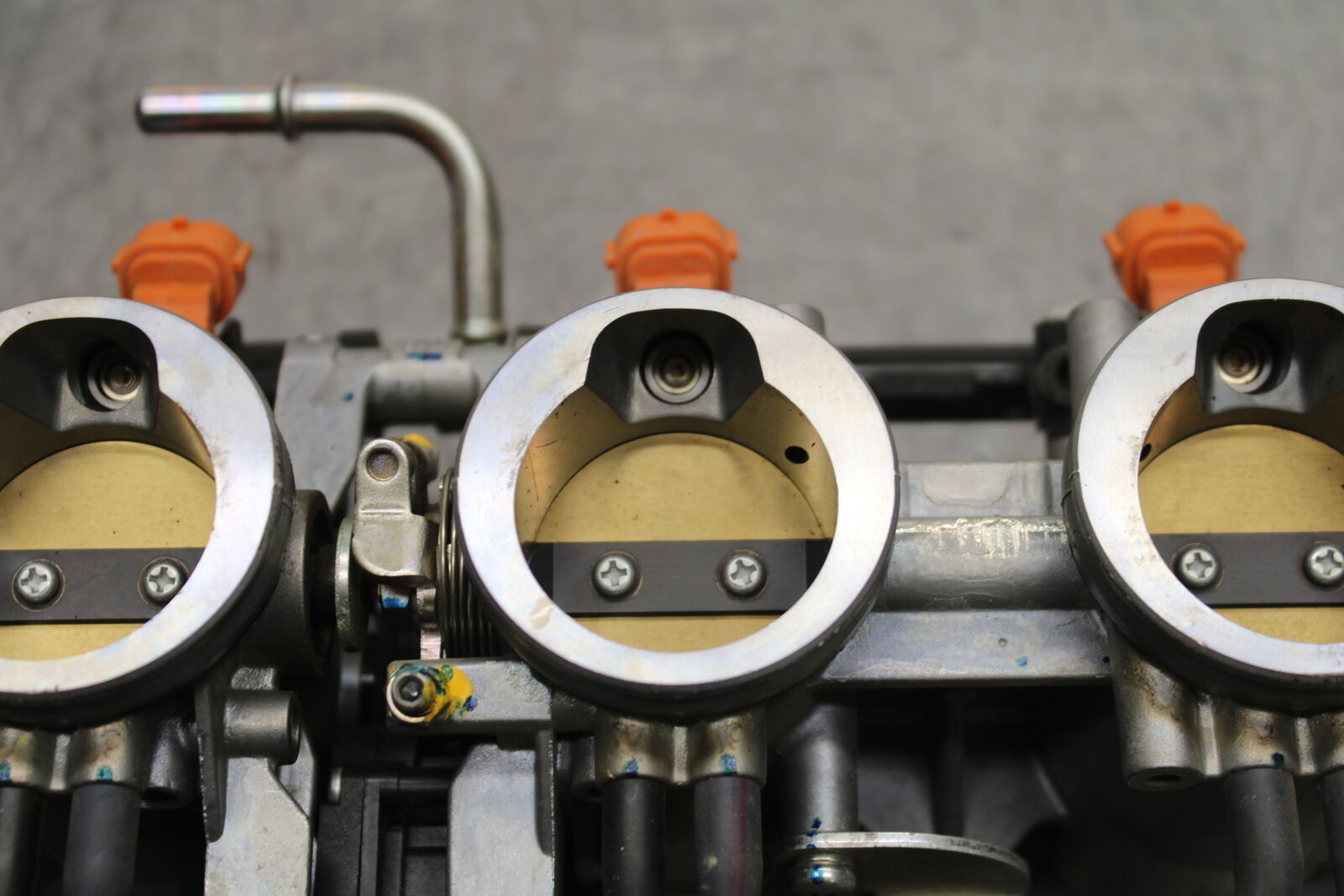 13-18 KAWASAKI NINJA ZX6R MAIN FUEL INJECTORS / THROTTLE BODIES BB118