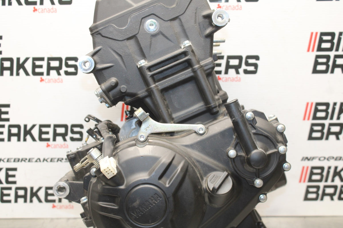 23 YAMAHA YZF R3 ENGINE MOTOR BB806