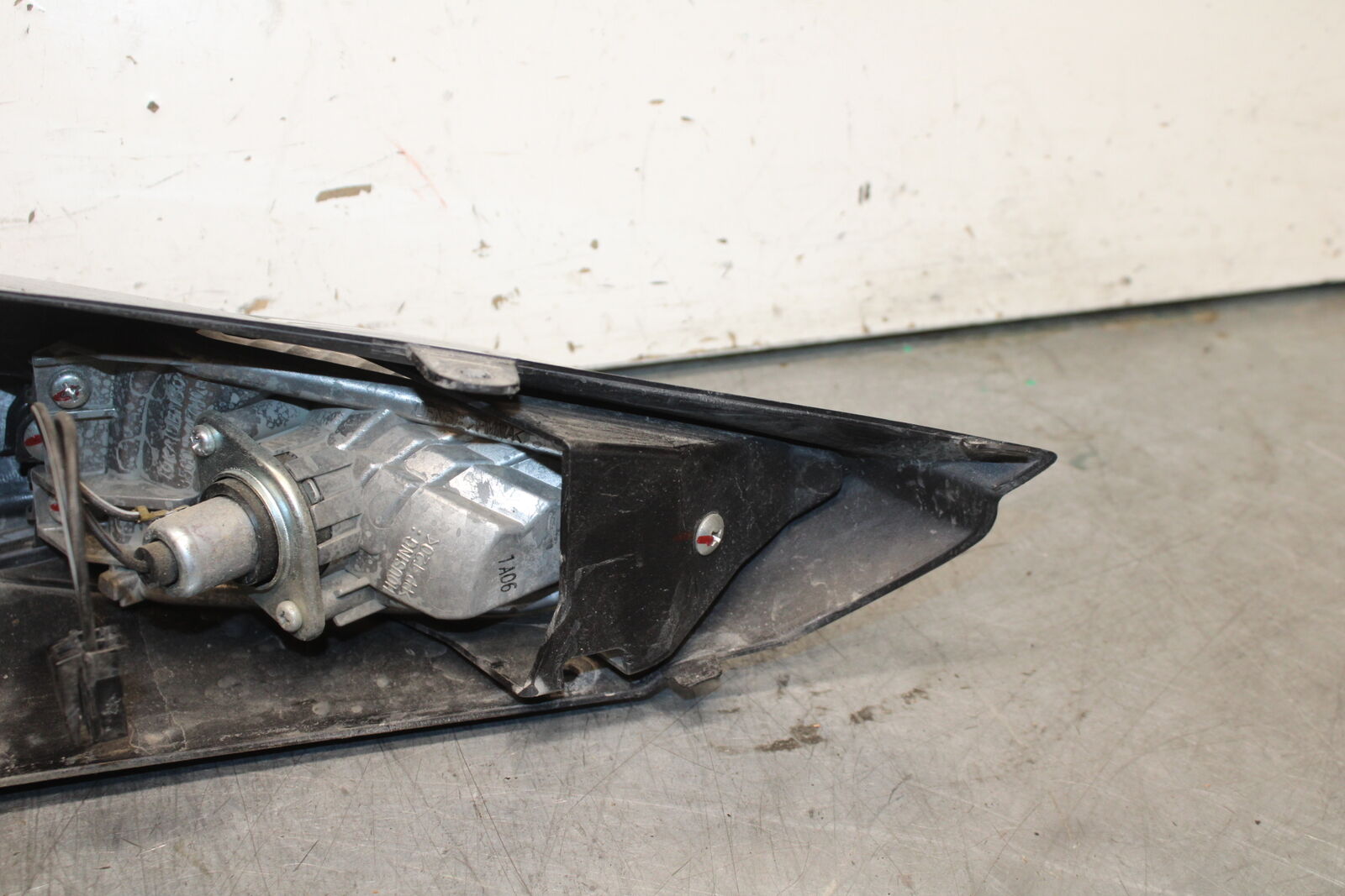 11-24 SUZUKI GSXR750 RIGHT REAR TAIL FAIRING COWL SHROUD 47100-15J10-YVB  BB714