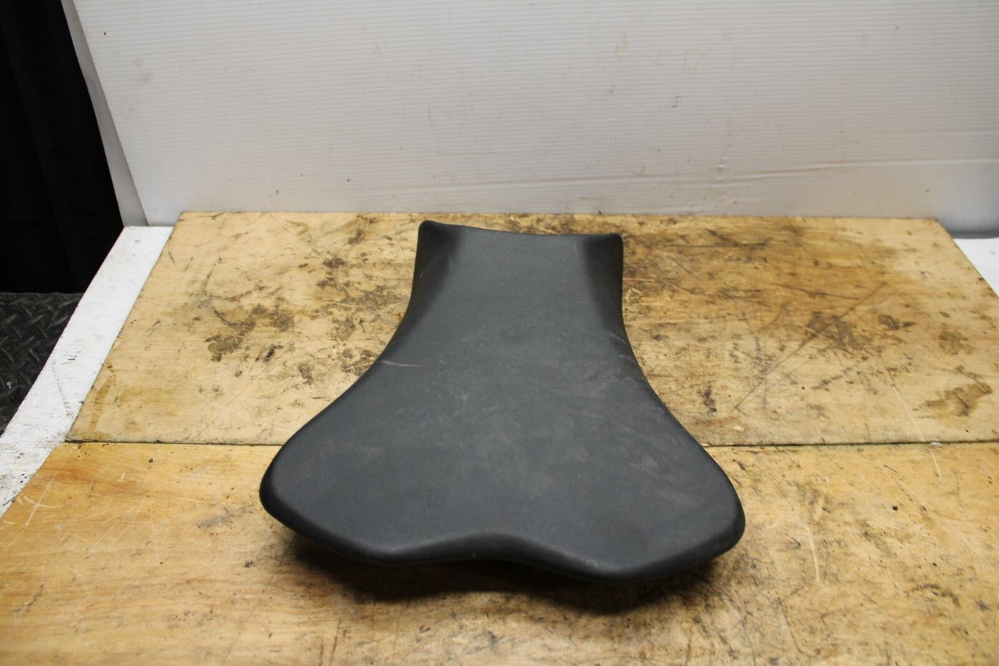 13-18 KAWASAKI NINJA ZX6R FRONT DRIVERS SEAT PAD SADDLE PILLION BB342