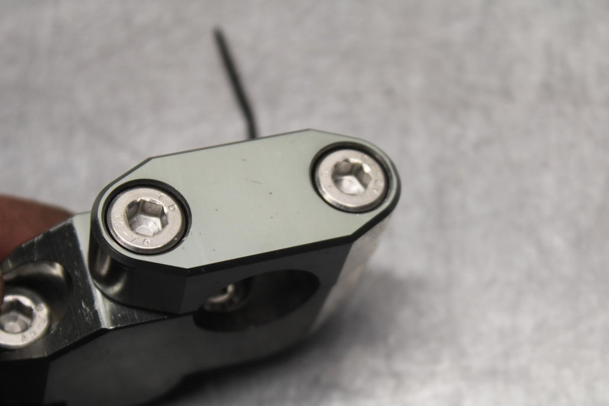 2008 Honda CBF1000 HANDLEBAR RISERS BB641