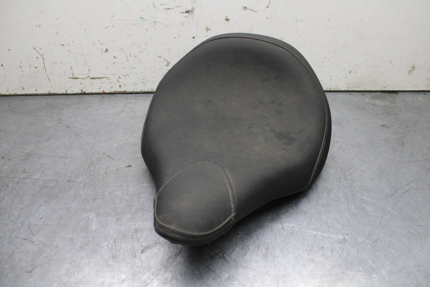 17-24 YAMAHA BOLT XVS950 FRONT DRIVERS SEAT BB729