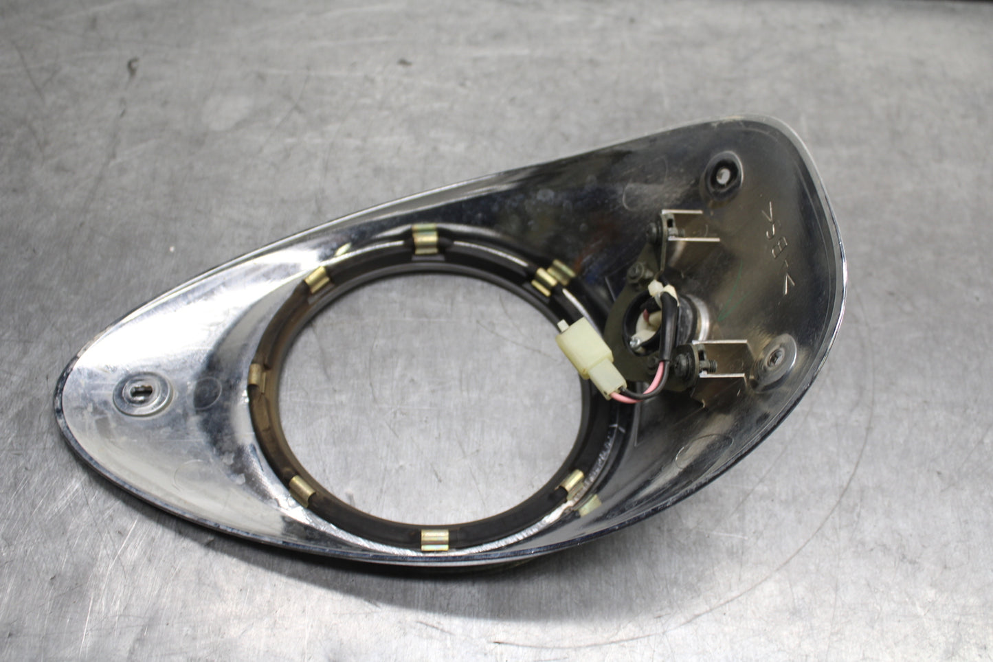 02-03 YAMAHA V STAR 1100 GAS TANK CAP COVER TRIM PANELCOWL FAIRING BB124