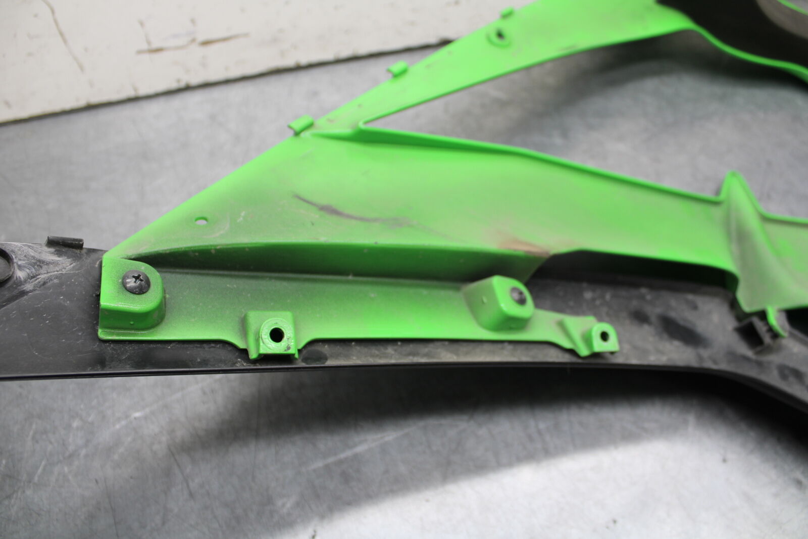 16 KAWASAKI NINJA ZX10R RIGHT LOWER MID SIDE FAIRING COWL  55028-0337-6Z  BB650