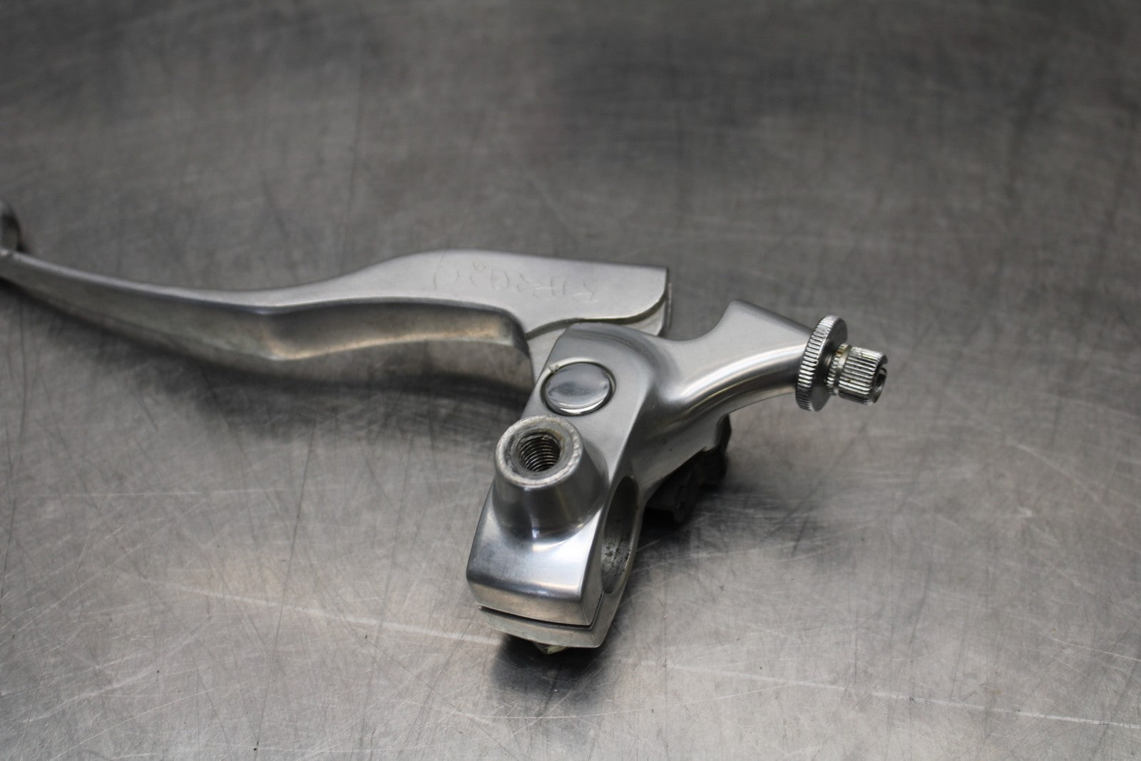 08 KAWASAKI VULCAN 900 LEFT HANDLEBAR CLIPON CLUTCH LEVER BB184