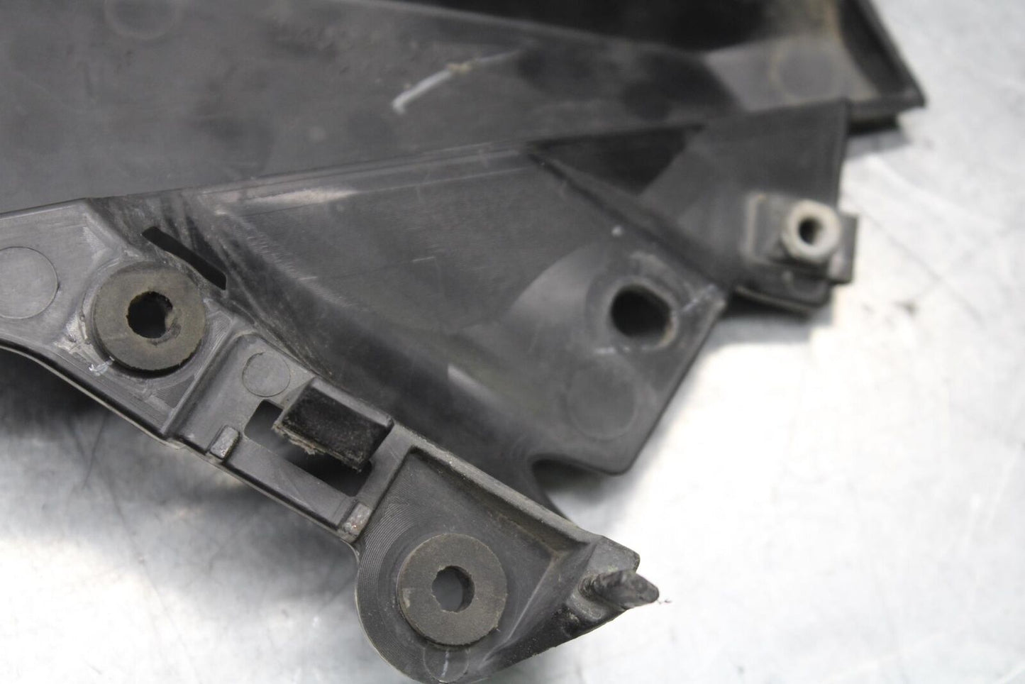 15-16 KAWASAKI EX300 LEFT AND RIGHT SET PAIR GAS TANK FUEL CELL PANEL TRIM BB635