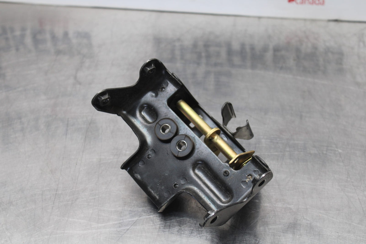 93-07 YAMAHA VMAX 1200 SEAT BRACKET MOUNT MOUNTING BRACKET BB197