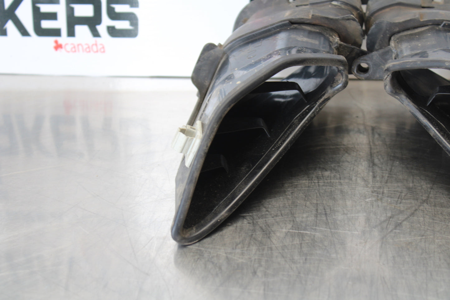 07-08 YAMAHA YZF R1 RIGHT LEFT AIR INTAKE DUCTS BB160