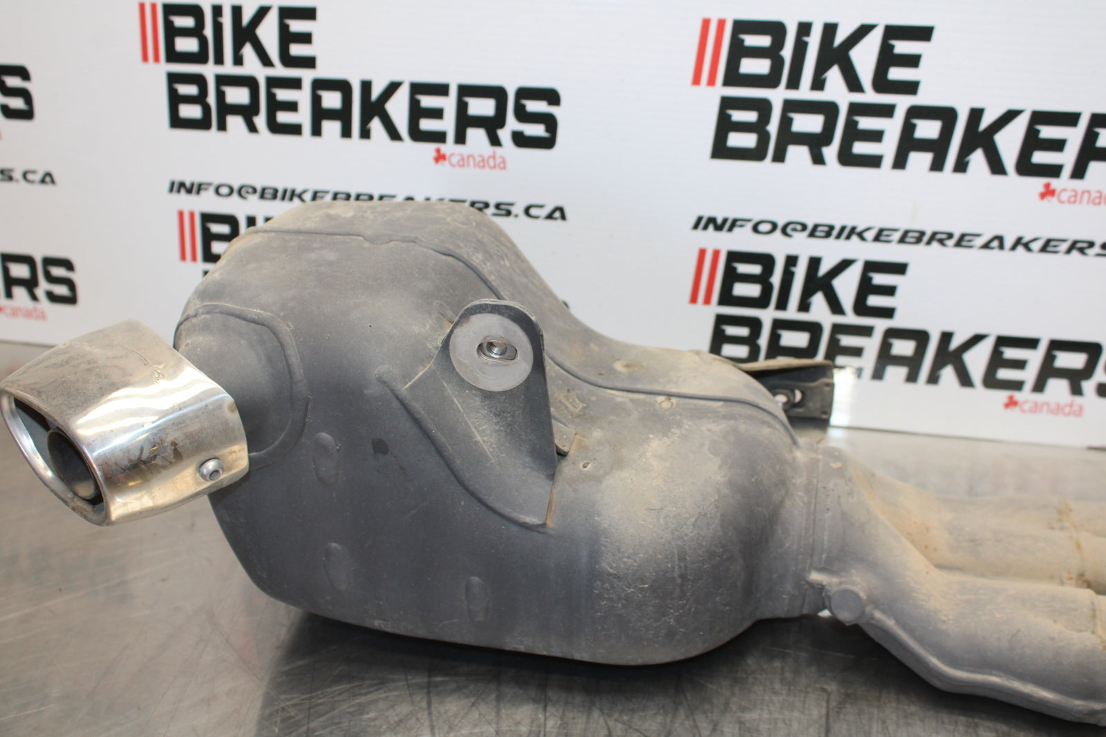 09-15 YAMAHA FZ6R FULL EXHAUST SYSTEM HEADERS PIPE MUFFLER BB161