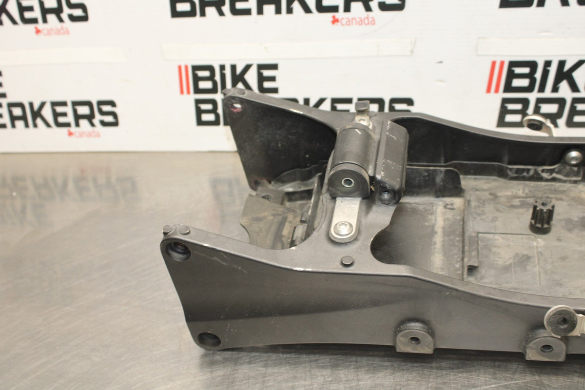 08 KAWASAKI NINJA ZX10R REAR SUBFRAME BACK SUB FRAME BB902