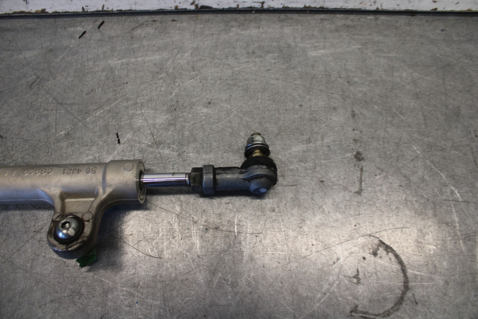04 SUZUKI GSXR600 STEERING DAMPER STABILIZER 51750-40F50 BB676