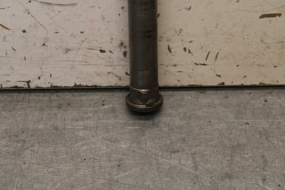 09-12 KAWASAKI NINJA ZX6R ZX600R REAR BACK SWINGARM BOLT SUSPENSION AXLE BB656