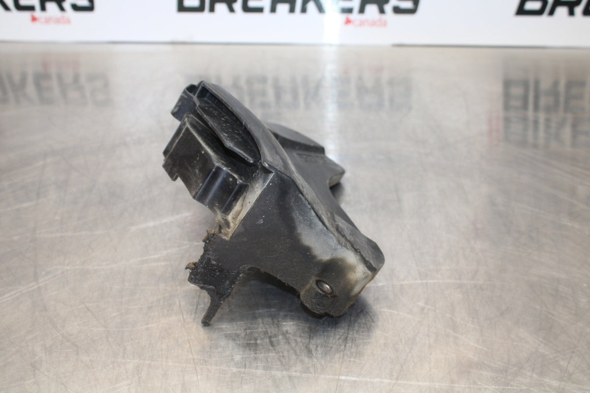09-15 YAMAHA FZ6R ENGINE SPROCKET COVER BB161