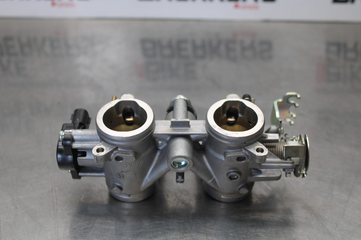 23-24 YAMAHA MT-07 MAIN FUEL INJECTORS / THROTTLE BODIES BB194