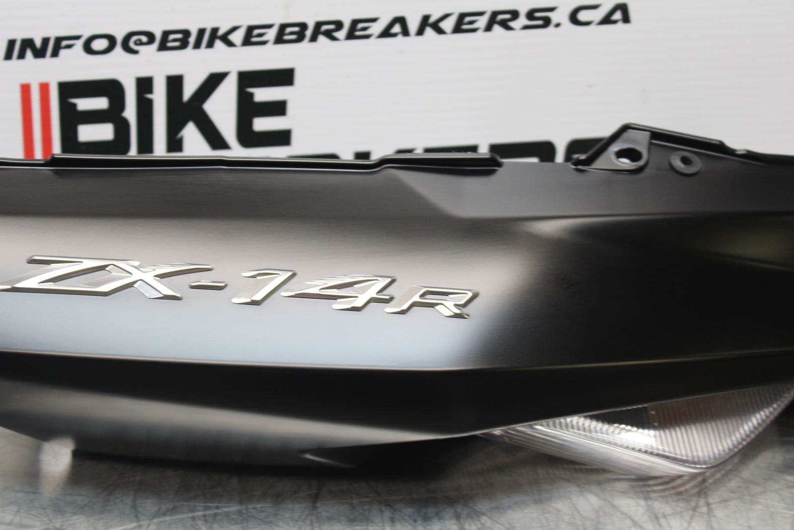 23-24 KAWASAKI NINJA ZX14R LEFT REAR BACK TAIL FAIRING COWL SHROUD BB153