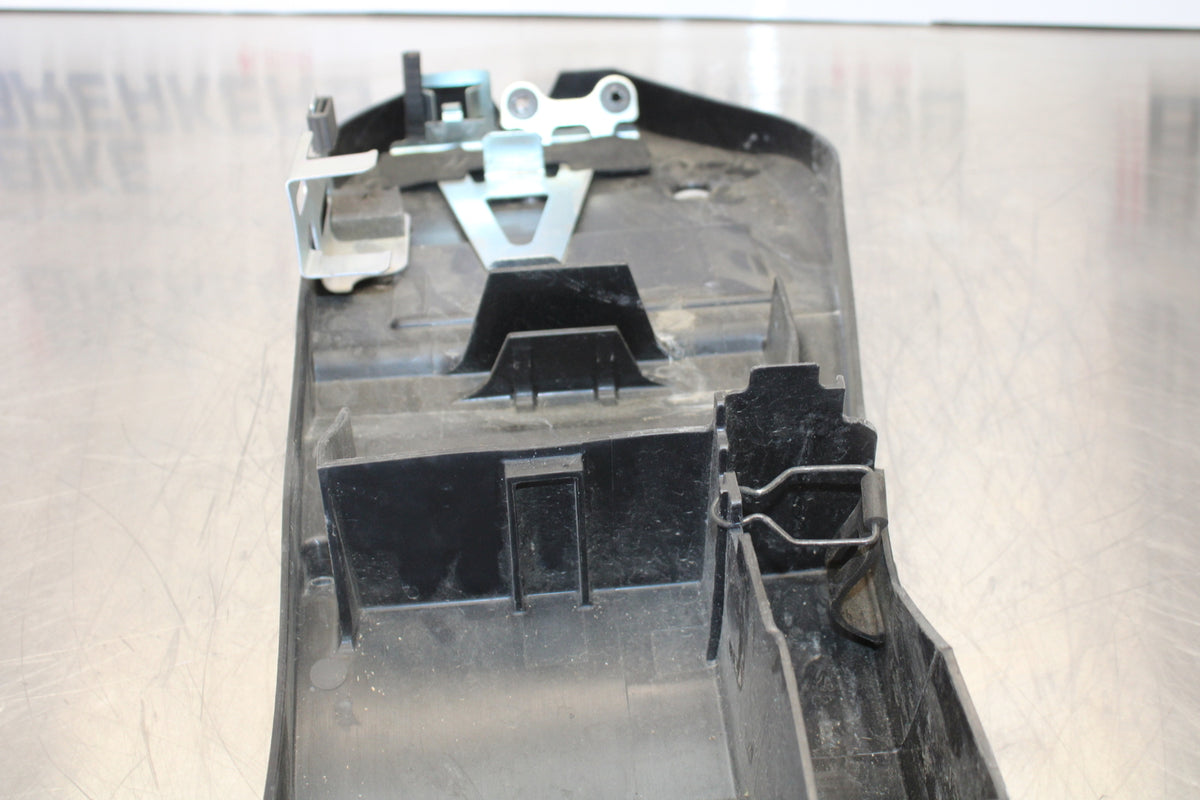 07 KAWASAKI Z1000 REAR BACK TAIL UNDERTAIL BATTERY TRAY PLASTIC BB148
