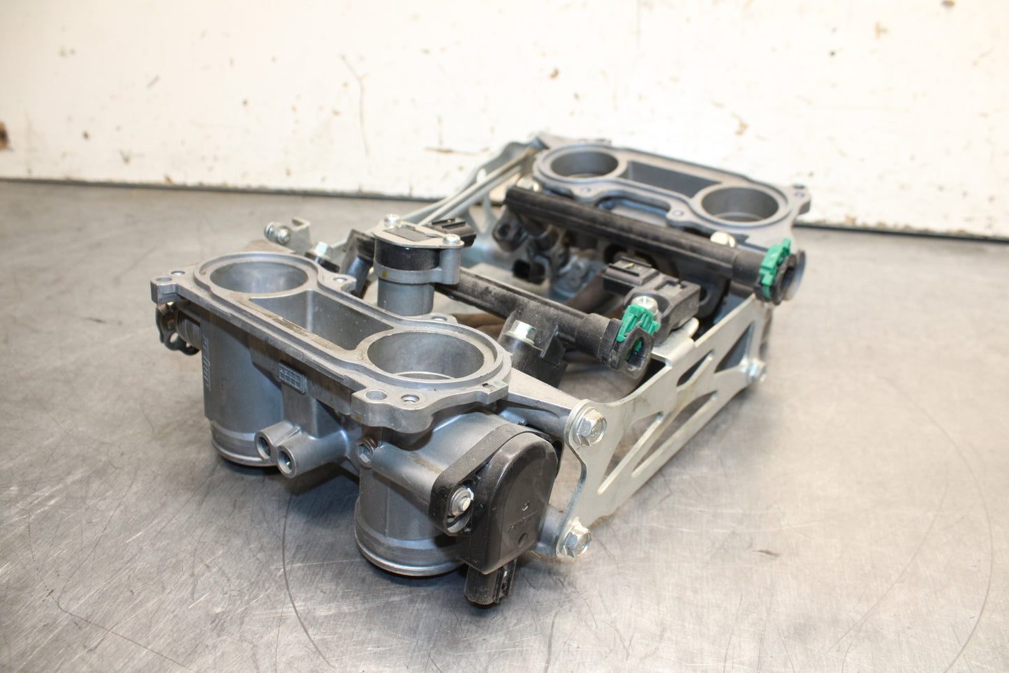 14 HONDA CTX1300A THROTTLE BODY BODIES BB732