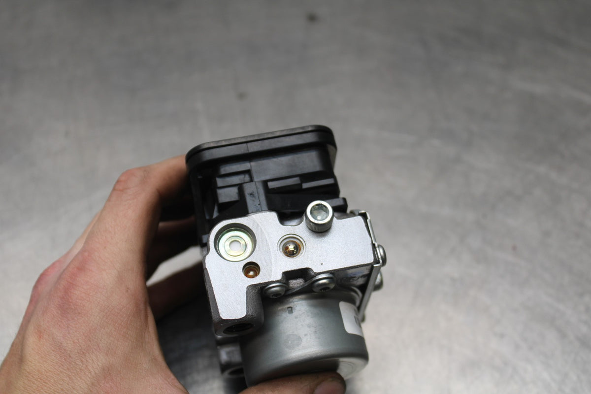 24-25 SUZUKI GSXR1000 ABS PUMP UNIT MODULE BB767