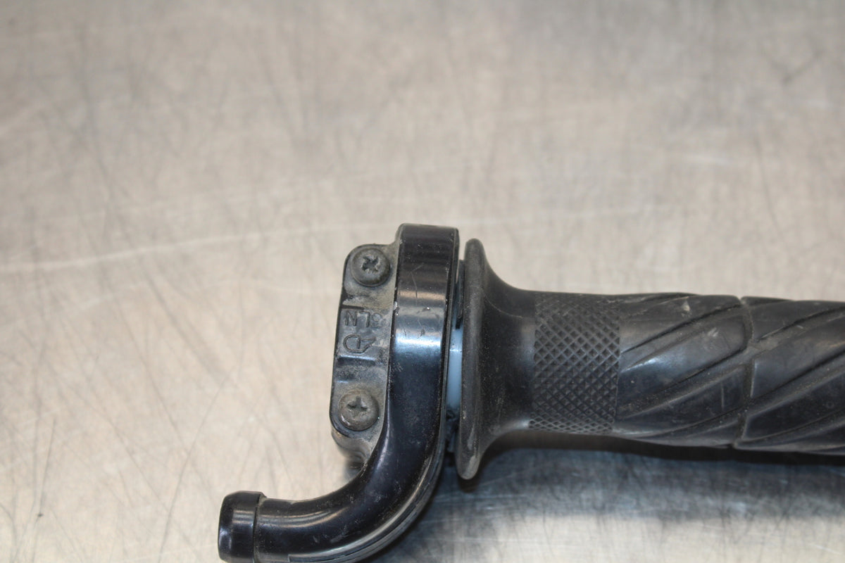 96-07 YAMAHA YZF600R THROTTLE CABLE LINE HOUSING GUIDE BB158