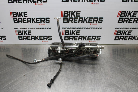 06-07 HONDA CBR1000RR MAIN FUEL INJECTORS / THROTTLE BODIES BB166