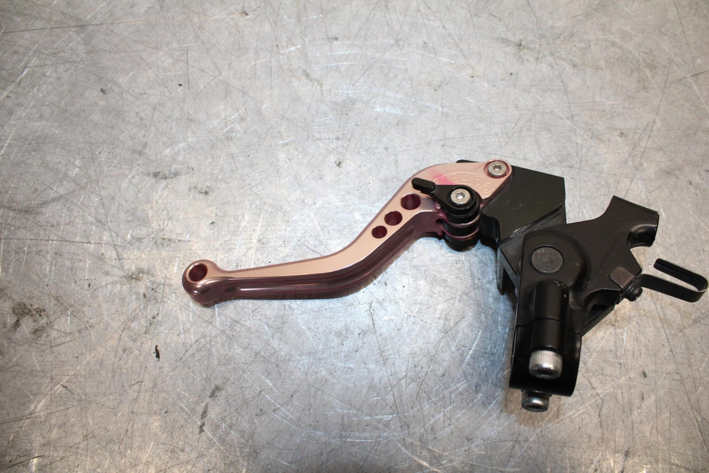 2008 Kawasaki Ninja ZX10R ZX1000E CLUTCH PERCH MOUNT WITH LEVER  BB524